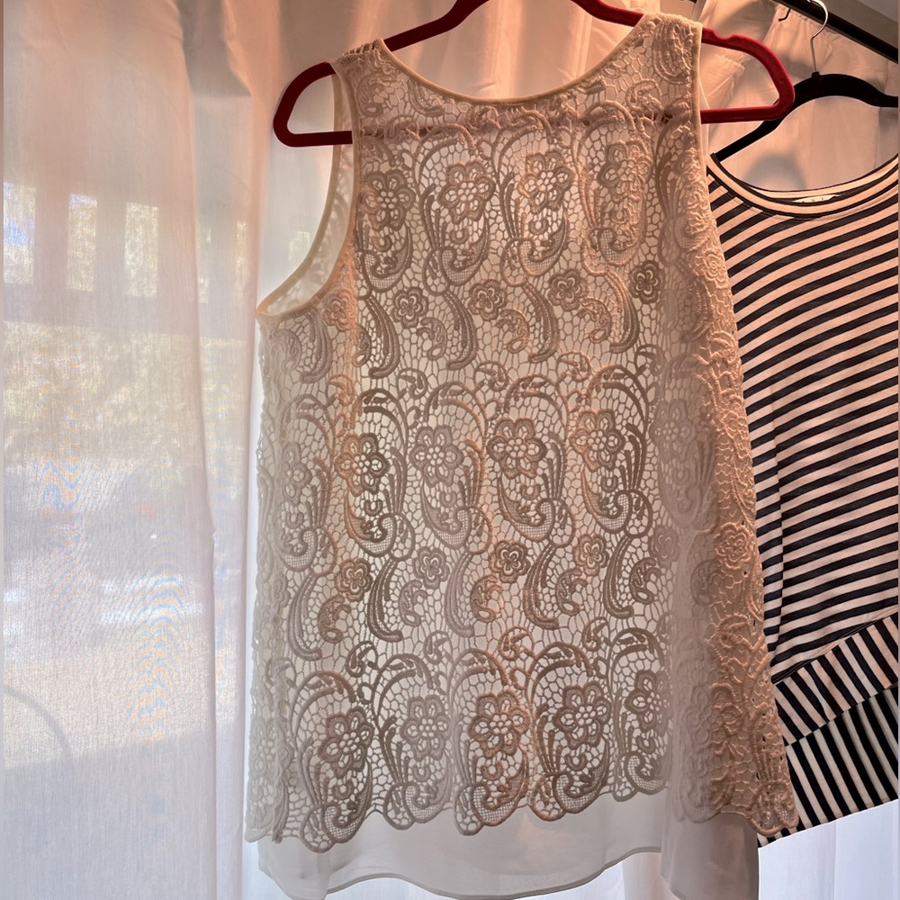 CABI NWOT White Lace Sleeveless Top